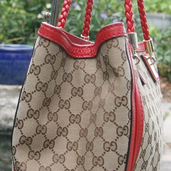 GUCCI BELLA TOTE BAG MONOGRAM CANVAS WITH RED LEATHER TRIM 100% AUTHENTIC - Picture 4 of 16